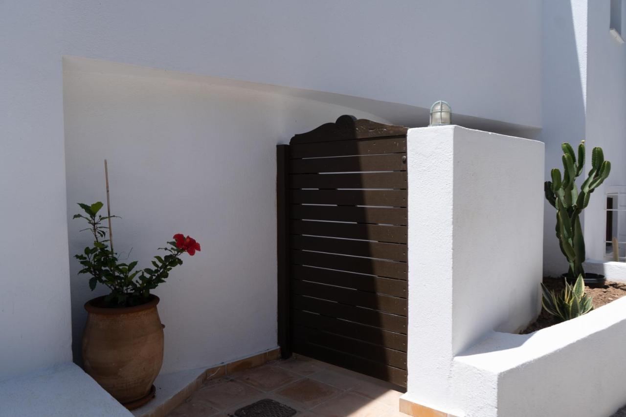 Lotos Beach Home Kini Eksteriør bilde