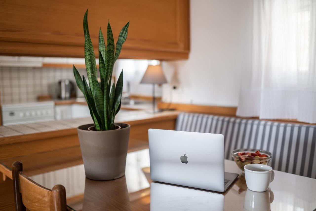 Lotos Beach Home Kini Eksteriør bilde