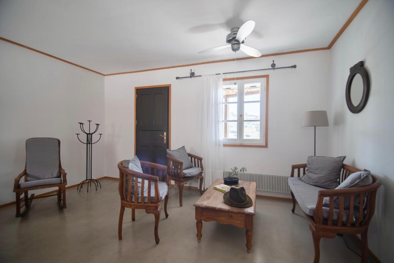 Lotos Beach Home Kini Eksteriør bilde