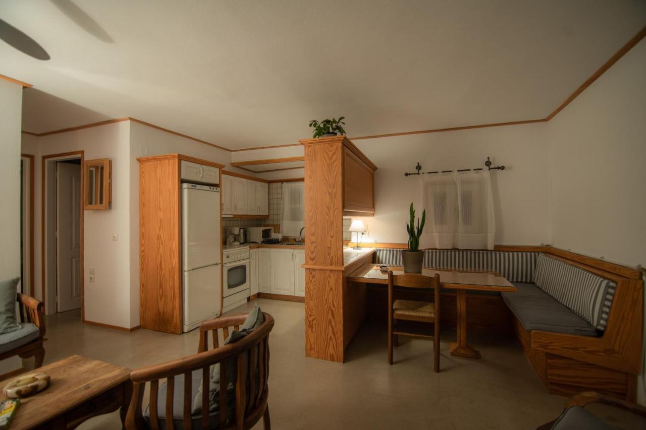 Lotos Beach Home Kini Eksteriør bilde